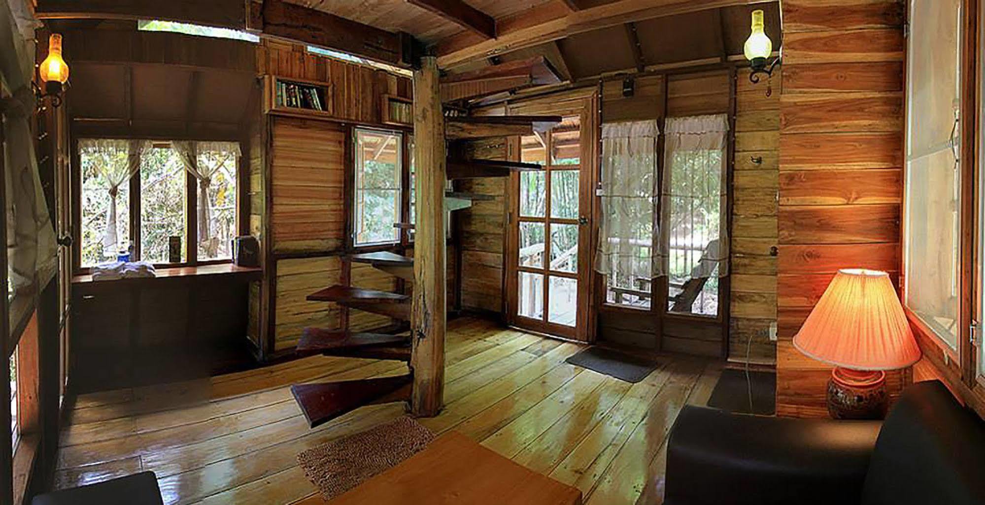 Rabeang Pasak Treehouse Resort Chiang Mai Esterno foto